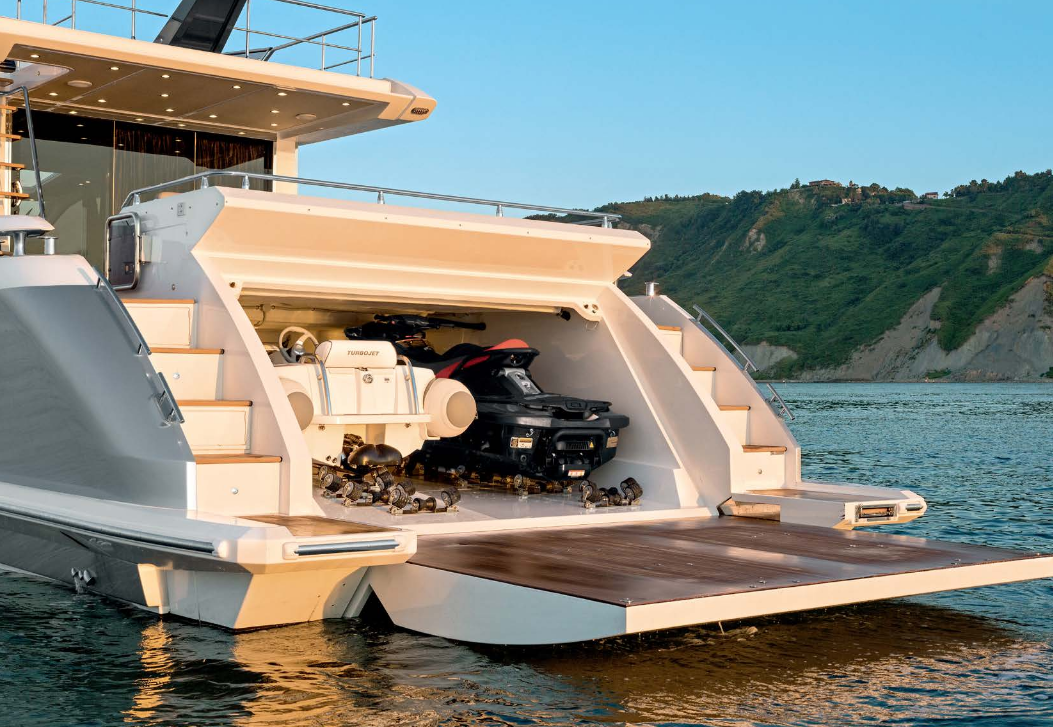 yacht swimming platform